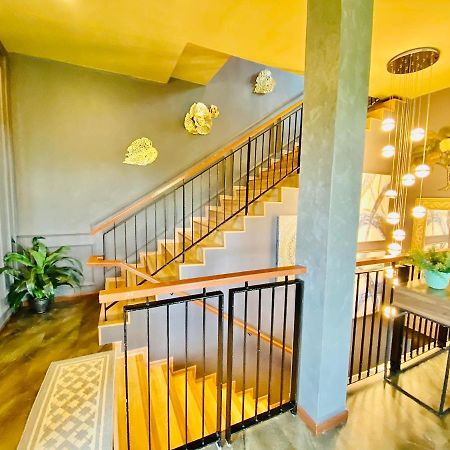 Faizal Madhi Homestay Кучинг Экстерьер фото