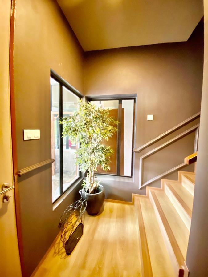 Faizal Madhi Homestay Кучинг Экстерьер фото