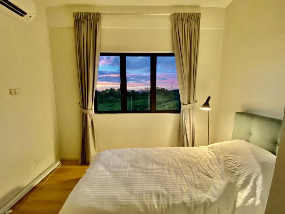 Faizal Madhi Homestay Кучинг Экстерьер фото