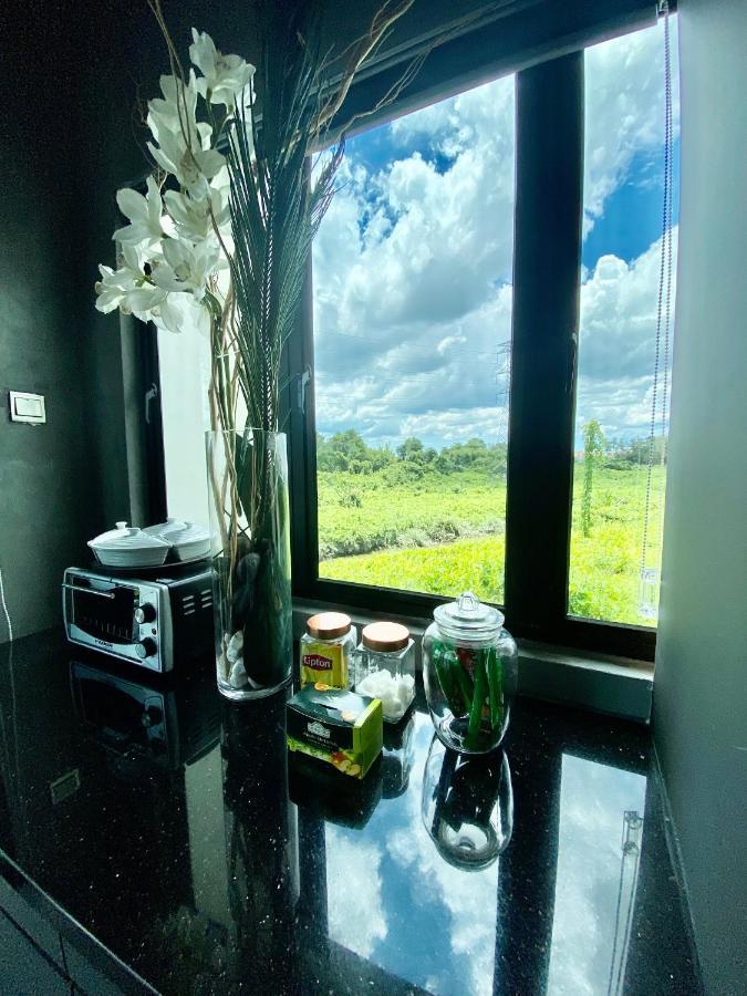 Faizal Madhi Homestay Кучинг Экстерьер фото